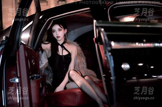 沉浸在Bomi(普美)的恋人圣诞节：原创原图与写真照片合集
