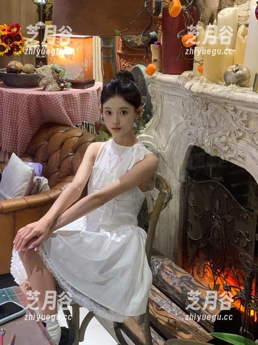 Feilin嗲囡囡-Hana妹 Feilin嗲囡囡 - 探索Hana妹的温柔世界,免费下载精美写真图包!