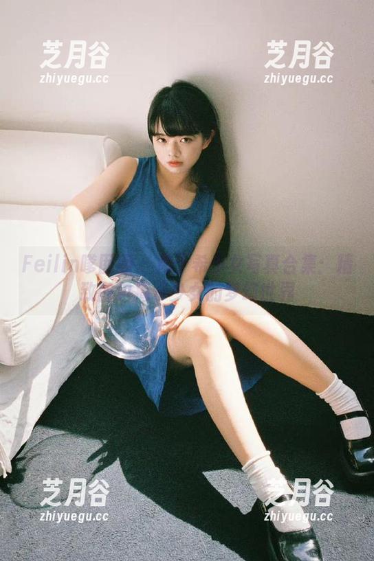 Feilin嗲囡囡-周于希 Feilin嗲囡囡 - 周于希少女写真合集:精致图包揭示少女的梦幻世界