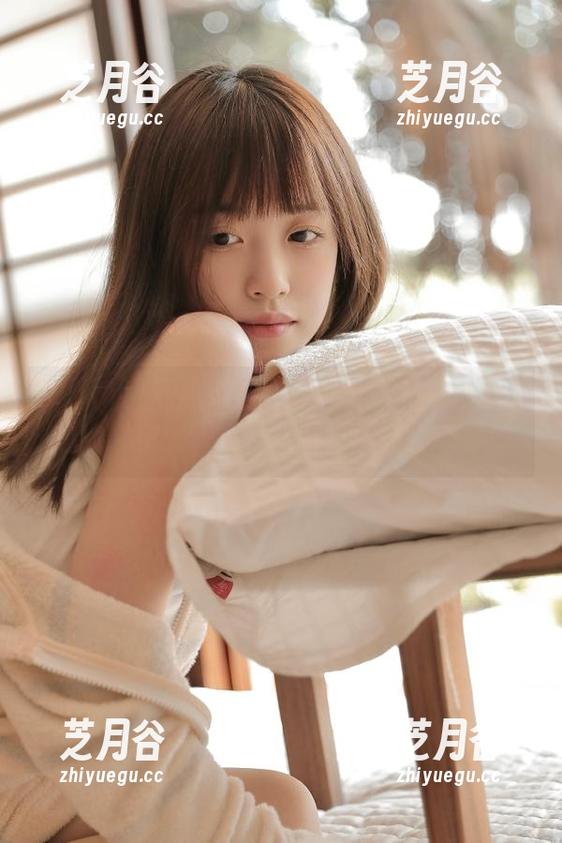 Feilin嗲囡囡-奶茶Emily Feilin嗲囡囡 - 奶茶Emily独特美脚写真在线发布,海量唯美图片等你来欣赏!