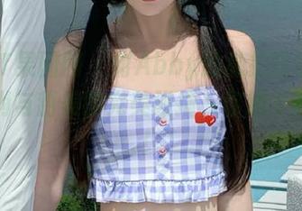 GIRLT果团网 – 甜Abby的私拍短裤套图：时尚与甜美的完美碰撞，你绝不能错过！