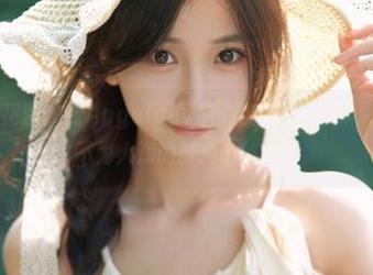 HuaYang花漾 – 看Angela小热巴全套短裤写真，图片中那些不为人知的时尚小秘密！