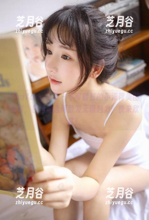 HuaYang花漾-小海臀 HuaYang花漾 - 不可错过的小海臀美图图集,白裙飘逸间散发无限魅力,快来欣赏!