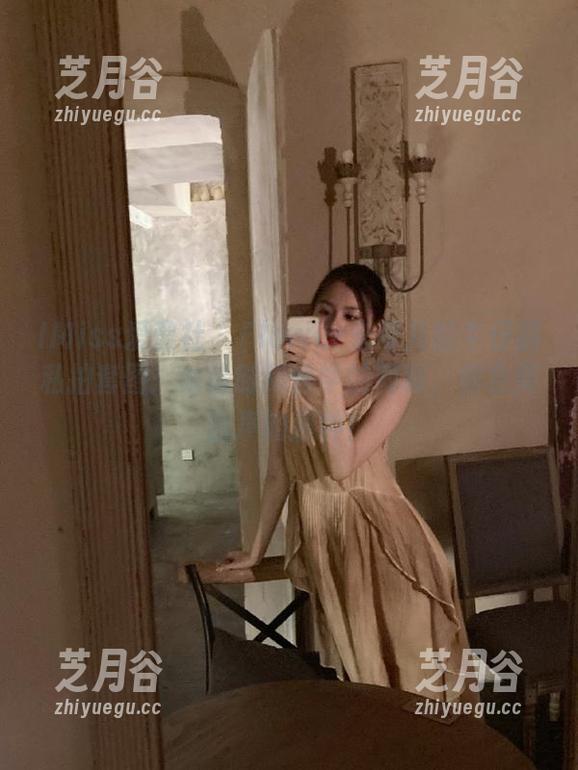 IMiss爱蜜社 - Flower朱可儿的牛仔裤私拍套图：讨论时尚哲学的同时，你会笑出声的那种！