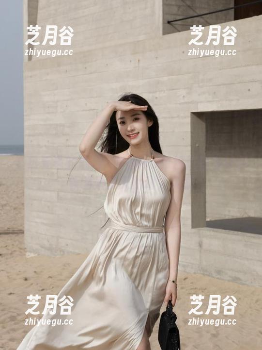 KuukoW 炎热夏季的魅力:KuukoW精选图集让你领略她夏天的动人风采