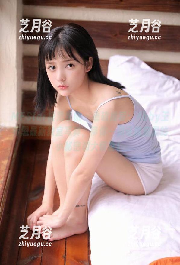 MFStar模范学院 - 重磅推荐：Abby王乔恩最新教室写真，带你一见证教室里的小秘密和大惊喜！