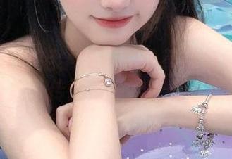 MFStar模范学院 – 精选草莓兔兔护士的写真合集，传达每一次无私奉献的美丽