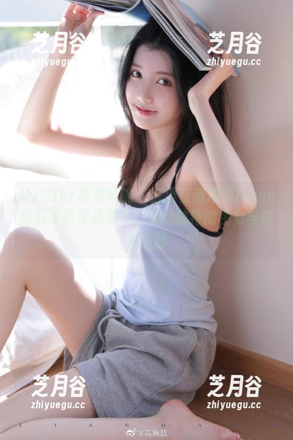MFStar模范学院-萌琪琪Irene MFStar模范学院 - 沉浸在萌琪琪Irene黑色写真作品集中,体验独特的视觉与情感之旅