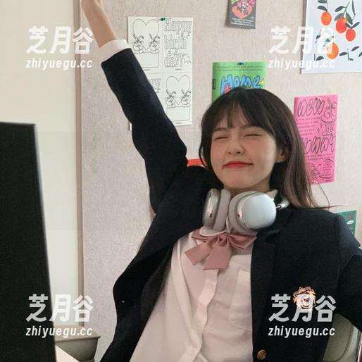 MiiTao蜜桃社-佩琦Pinky MiiTao蜜桃社 - 精致的黑白系列,佩琦Pinky的写真套图资源,展现她别样的优雅与韵味