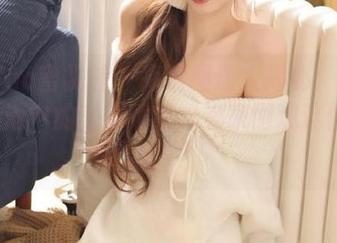 MiiTao蜜桃社 – 高清图册大揭秘：琉璃lily泳池中的美丽瞬间，快来围观这位水中仙子！