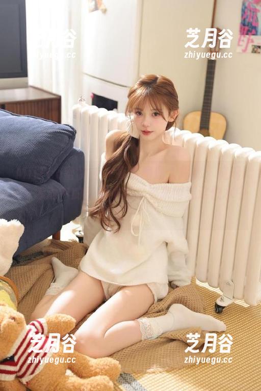 MiiTao蜜桃社-琉璃lily MiiTao蜜桃社 - 高清图册大揭秘:琉璃lily泳池中的美丽瞬间,快来围观这位水中仙子!