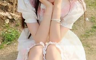 MiiTao蜜桃社 – 米琪MIKI推出全新粉色写真图包，免费获取她的迷人风采