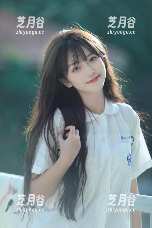MiiTao蜜桃社-缇娜美Tinami MiiTao蜜桃社 - 夏之缇娜美Tinami:实用指南与全新套图更新,尽在美丽的夏天中!