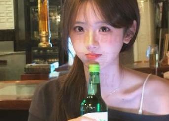 MyGirl美媛馆 – AngelaLee李玲的美腿艺术合集，一场视觉享受的盛宴，免费下载不停歇！