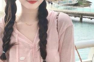 MyGirl美媛馆 – 别眨眼！观看伊小七MoMo浴室合集，笑点满满，欢乐无限！