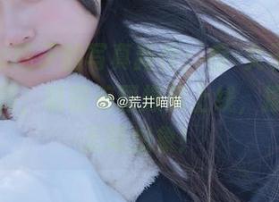 Nyako喵子的写真新作：痴·女子校生2风纪委员，萌萌美图爆笑上线，撩动你的无限想象！