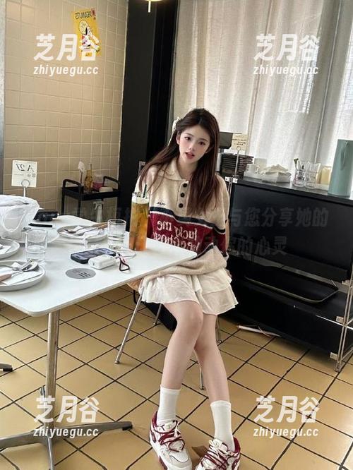 Pary学生模拍-小吴 Pary学生模拍 - 小吴女王与您分享她的作品集,让艺术触动你的心灵