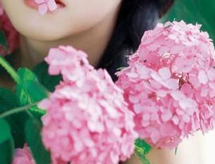 SHENSHI绅士 – 西风送爽，下载赵欢学姐的美图作品，畅享瞬间之美与感动！