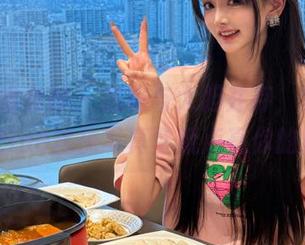 TGOD推女神 – 优雅与大胆并存，黄可christine丝袜写真壁纸点亮你的屏幕