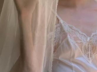 TouTiao头条女神 – 写真盛宴：刘瑾希与她的作品《罗曼史》的梦幻碰撞