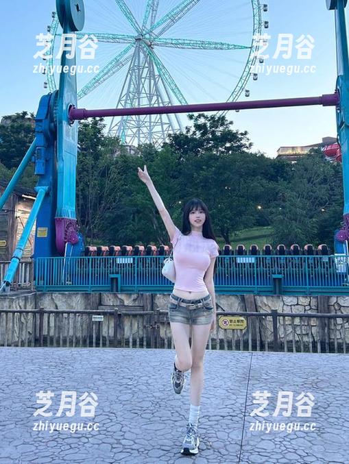 Tukmo兔几盟 - 以光为笔：朵比dobby修女的高清写真绘制心灵的美丽画卷