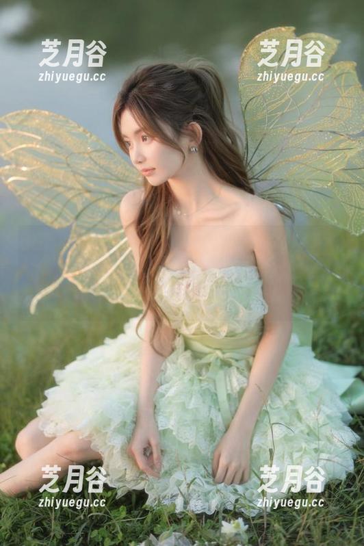 UGirls尤果网-孟狐狸 UGirls尤果网 - 孟狐狸眼镜写真作品曝光,网盘链接即刻分享,快来感受她的创意!