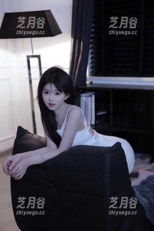 全新更新！Uhye(이유혜)带来的JK写真集，透过镜头感受青春的绚丽与自由！