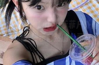 Xiuren秀人网 – Luffy菲菲户外高清写真，精美资源展示自然的壮丽与柔情