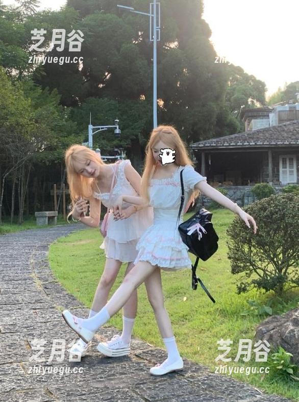 Xiuren秀人网-lucky咏丹 Xiuren秀人网 - 捕捉lucky咏丹短裤风情的精选图片合集,展现青春活力