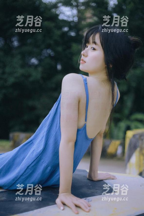 Xiuren秀人网-sibyl是女巫 Xiuren秀人网 - 细腻与大胆的碰撞:sibyl是女巫连体衣写真合集,展现生活中的每种态度