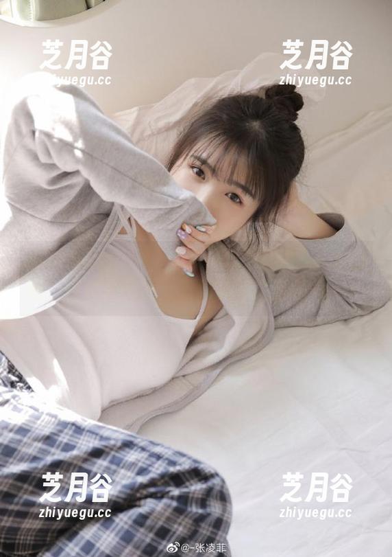 Xiuren秀人网-toro羽住 Xiuren秀人网 - toro羽住的魅力私拍图包:连体衣搭配,展现独特风格与气息!