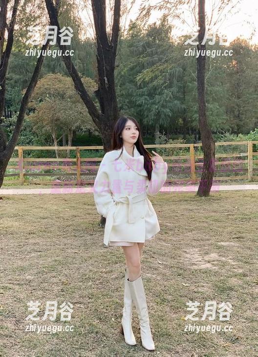 Xiuren秀人网-七米baby Xiuren秀人网 - 七米baby瑜伽全套原图,重新定义力量与柔韧的完美平衡