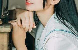 Xiuren秀人网 – 伊丽莎有点白的秘密揭晓：精选原图中的每一寸美丽都是惊喜！
