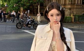 Xiuren秀人网 – 高清合集！南初妹妹黑丝图包，感受时尚与优雅的完美结合