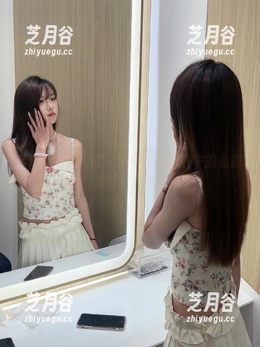 Xiuren秀人网-可可芝 Xiuren秀人网 - 可可芝在泳衣中的私房美图,唤醒你心中的海洋梦