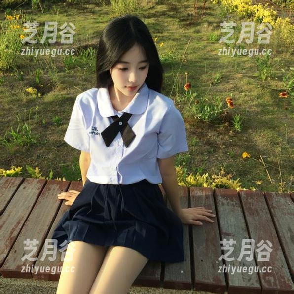Xiuren秀人网-奶芙乔乔 Xiuren秀人网 - 奶芙乔乔最新吊带作品,带你领略极致美学与性感气息