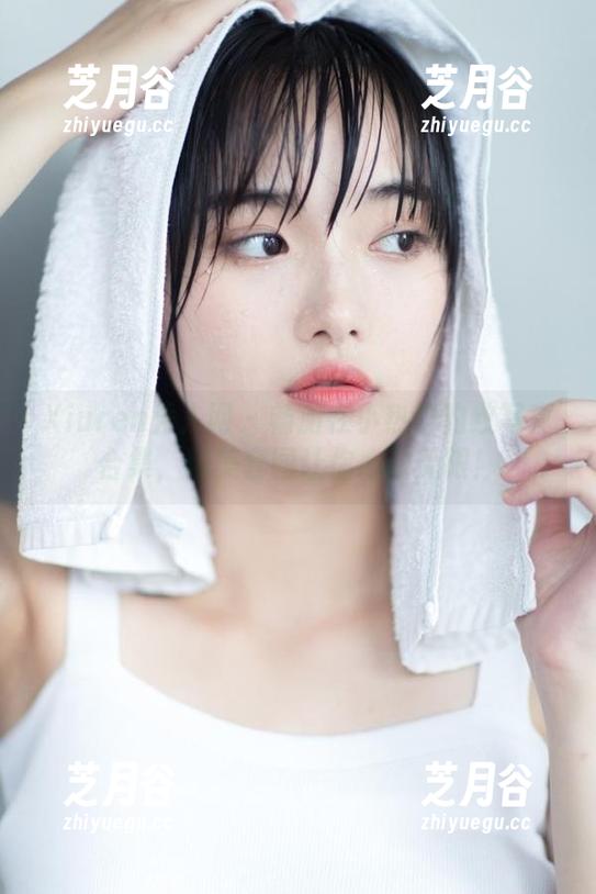 Xiuren秀人网-小热巴 Xiuren秀人网 - 畅游在小热巴豹纹写真合集,精美套图让你心动无限!