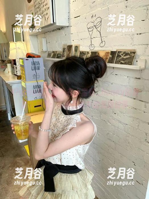 Xiuren秀人网 - 在小蛮妖_honey的教室中解锁：高清图库中的美丽故事