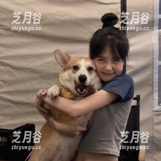Xiuren秀人网-文芮jeninfer Xiuren秀人网 - 私拍修女图集:文芮jeninfer带你走进灵魂深处的宁静与美丽