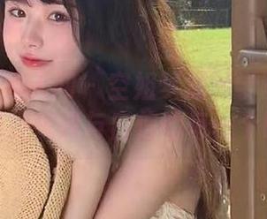 Xiuren秀人网 – 空姐梦然同学写真精选：捕捉优雅与自信的每一个瞬间