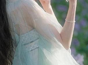 Xiuren秀人网 – 独特视角：沐子熙V短裤时尚写真合集，高清图片体验视觉盛宴