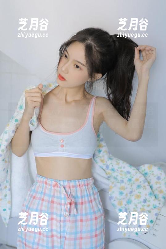 Xiuren秀人网-王伊纯 Xiuren秀人网 - “王伊纯长腿”写真合集:迎接腿部之美的极致展现,收藏必备!