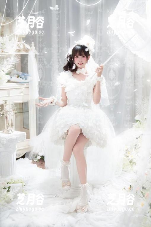 Xiuren秀人网-白茹雪abby Xiuren秀人网 - 白茹雪abby学姐私拍图集:甜美笑容融化整个季节