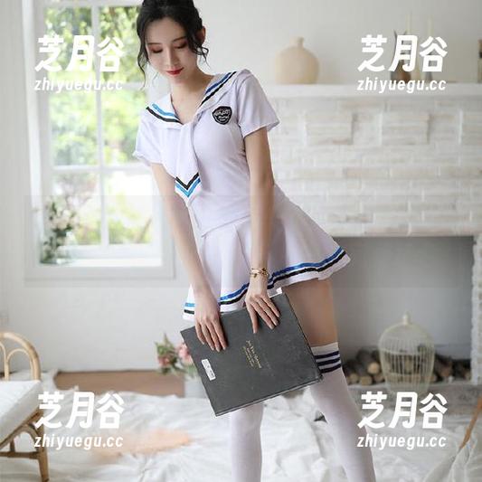 Xiuren秀人网-美桃酱 Xiuren秀人网 - 走进美桃酱的修女图包,分享她眼中的神秘与优雅的完美结合