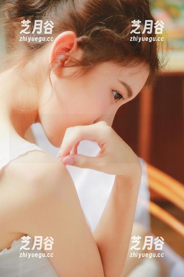 Xiuren秀人网-苏小曼babyface Xiuren秀人网 - 私房写真中的苏小曼babyface,带你邂逅夏日里每一缕阳光与每一份柔情