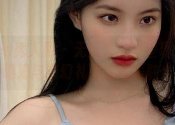 Xiuren秀人网 – 无圣光美图呈现！软糖爱喝奶与梦幻礼服的完美融合！