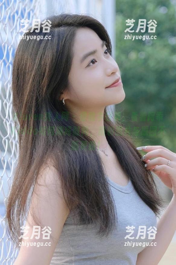 Xiuren秀人网-阿乖Kiddo Xiuren秀人网 - 借助牛仔裤,看看阿乖Kiddo如何演绎时尚,精彩图片与原图不断更新!