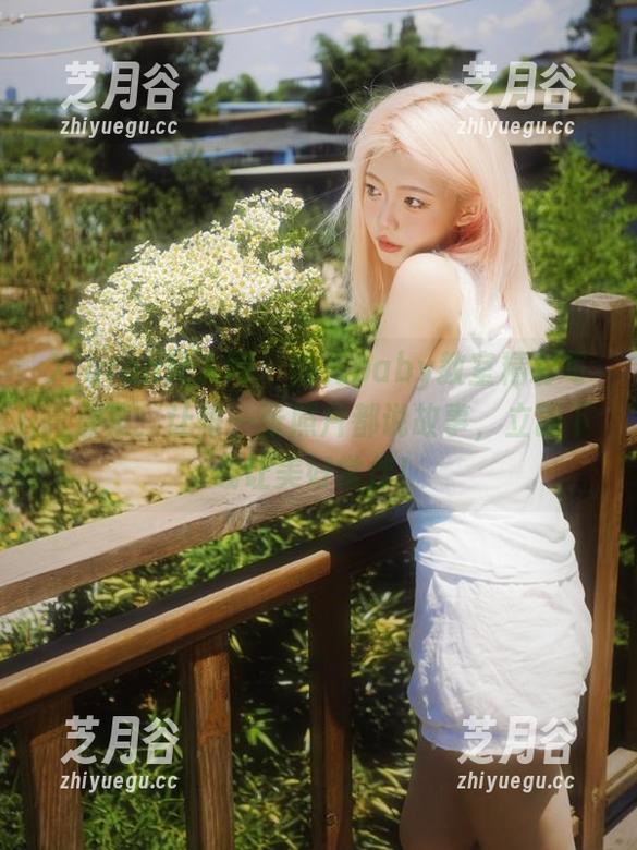 Xiuren秀人网-雨儿baby Xiuren秀人网 - 雨儿baby教室精彩写真合集:让每一张照片都说故事,立即下载让美好常伴!