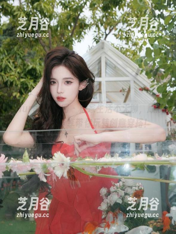 Xiuren秀人网-顾欣怡 Xiuren秀人网 - 居家生活不无聊,顾欣怡的写真分享带你玩转创意穿搭!