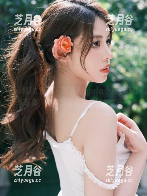 YouMi尤蜜荟-Angela小热巴 YouMi尤蜜荟 - 精选Angela小热巴灰丝写真,带你欣赏原图与照片之美